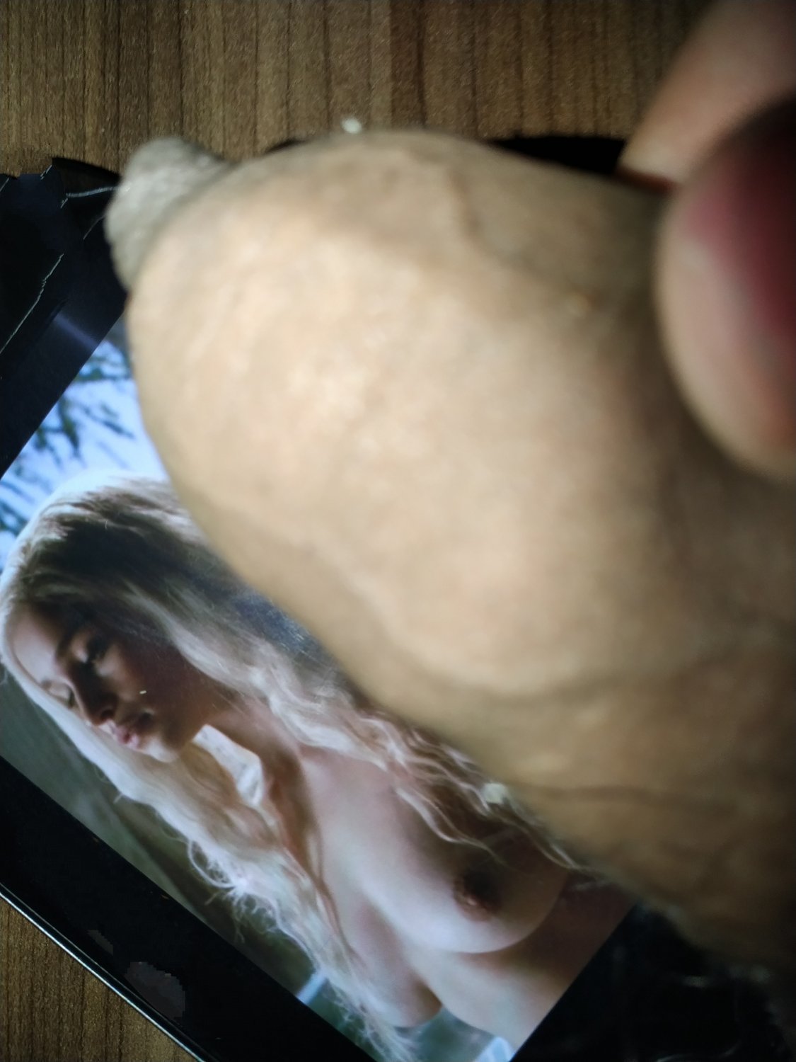 Emilia Clarke Cum Tribute and Cock Tribute #M4wObOGh